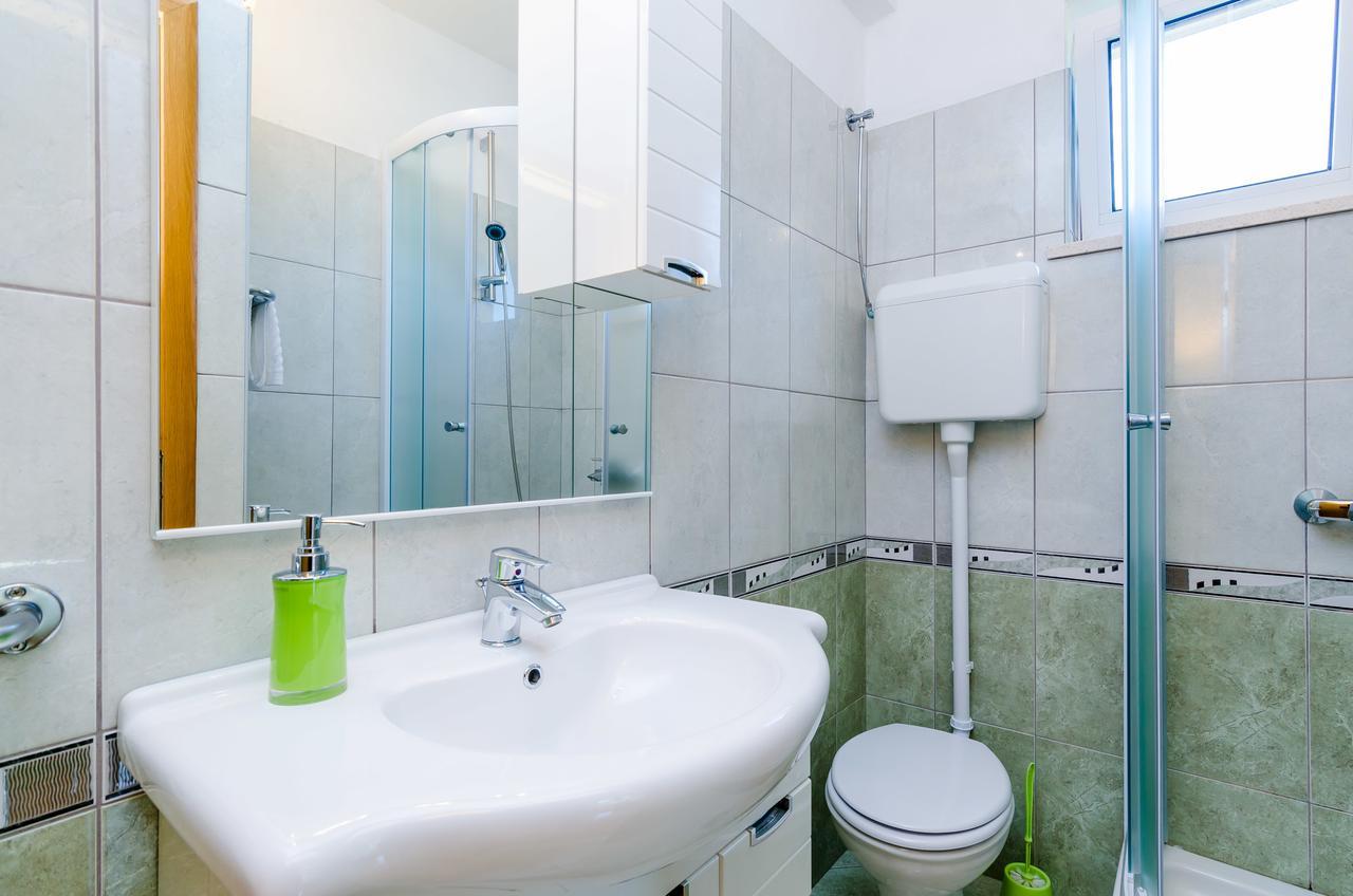 Apartment & Rooms Mazdin Banici Bagian luar foto